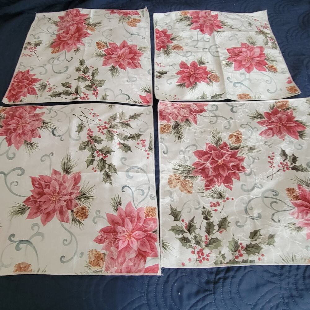 Poinsetta Holly Mistletoe Pinecone Patterned Cloth Napkins Christmas Holiday 4‎